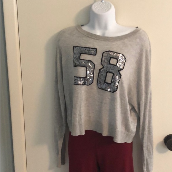 H&M Tops - H&M Gray Crop Top.